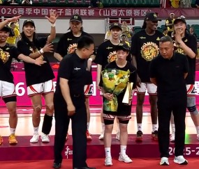 开云-李缘获FMVP！两记超远3分锁胜局 怒吼一幕令人泪目宫鲁鸣重选她？
